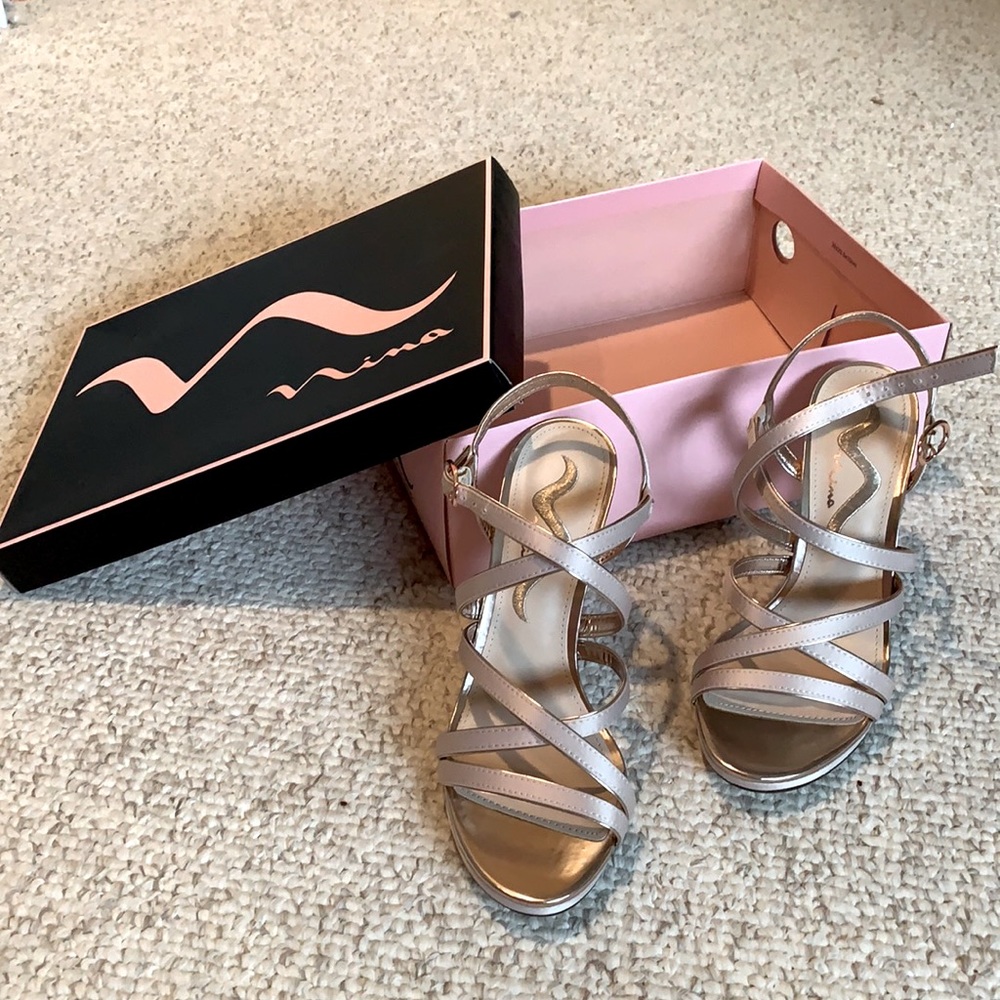 Women’s shoes